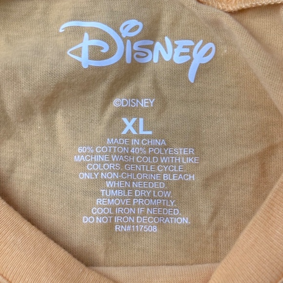 NWT DISNEY Lion King HAKUNA MATATA Graphic Yellow Cropped T Shirt Women’s Sz XL - Picture 3 of 10